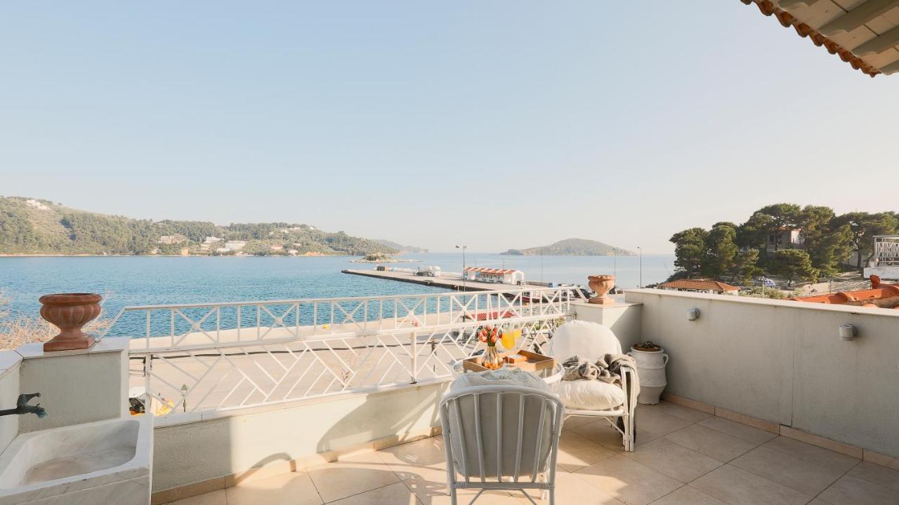 شقة Casa Blue Sea View, Philian Collection مدينة سكياثوس المظهر الخارجي الصورة