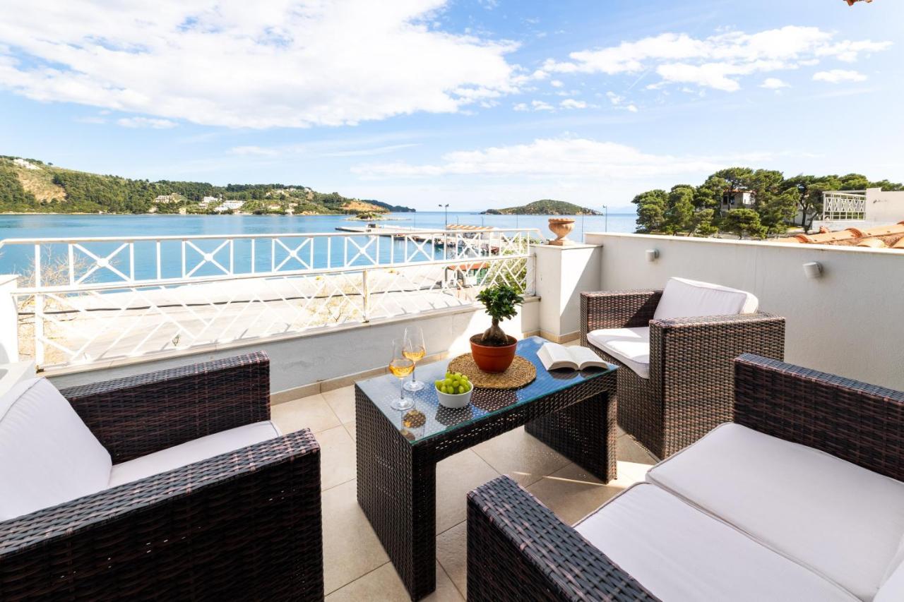 شقة Casa Blue Sea View, Philian Collection مدينة سكياثوس المظهر الخارجي الصورة